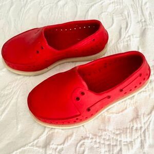 Native Red Slip On Boat Shoes Kids Size C9 / 9